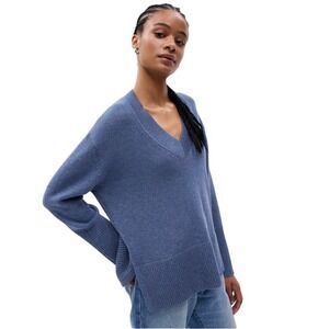 Gap 24/7 Split-Hem V-Neck Knit Sweater 100% Cotton Heather Blue Large EUC